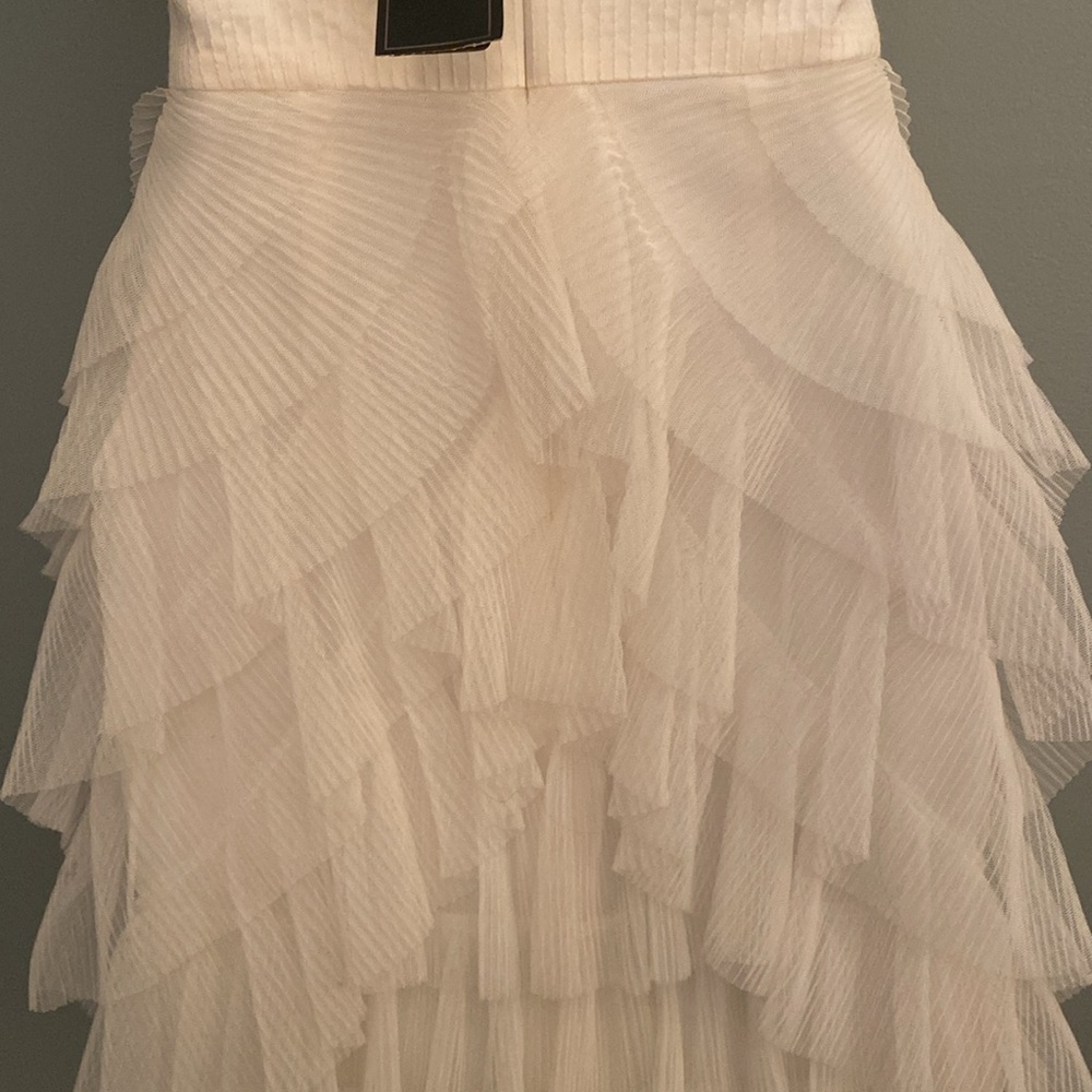 NWT BCBG Tulle Mini Dress. Sz 0 - Picture 4 of 8